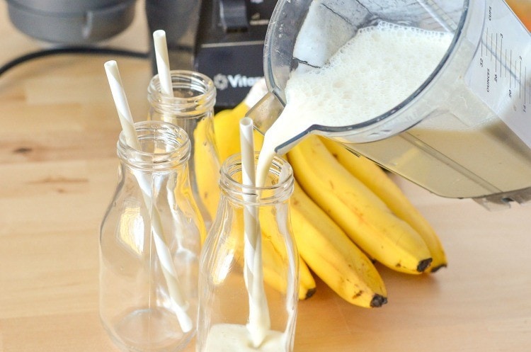 Banana Smoothie with Yogurt Breakfast Smoothie