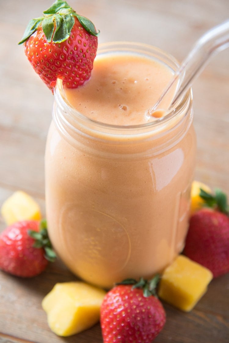 Mango strawberry smoothie