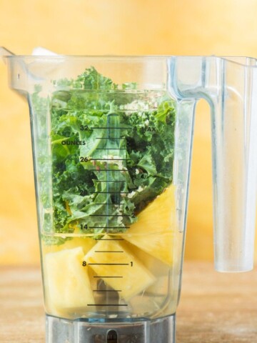 kale pineapple smoothie ingredients