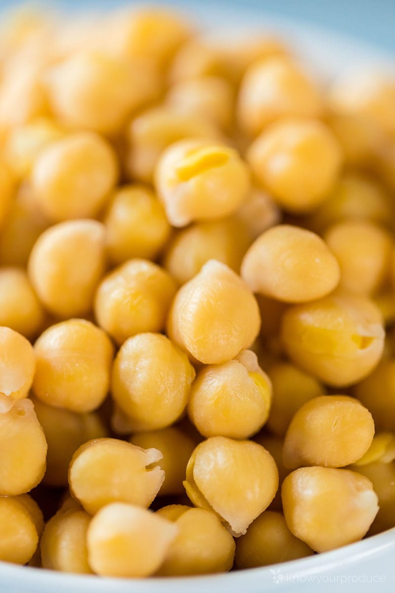 closeup of cooked chickpeas