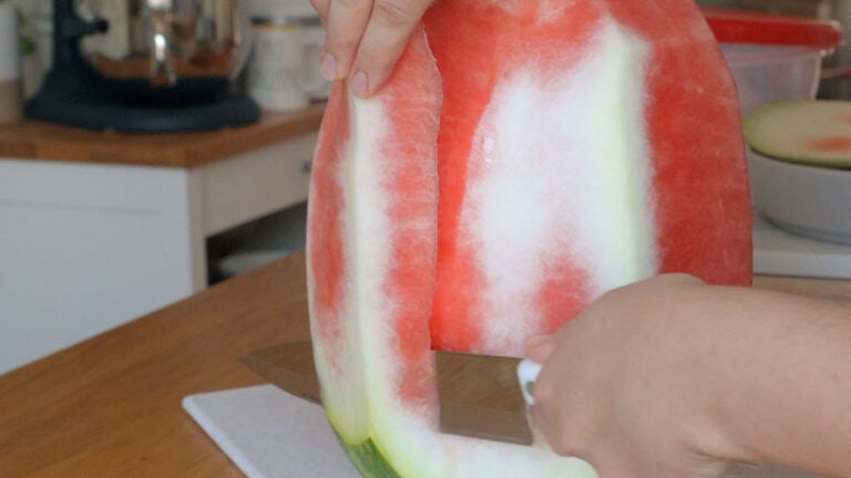 How to Cut a Watermelon - Video and Photos - Know Your Produce