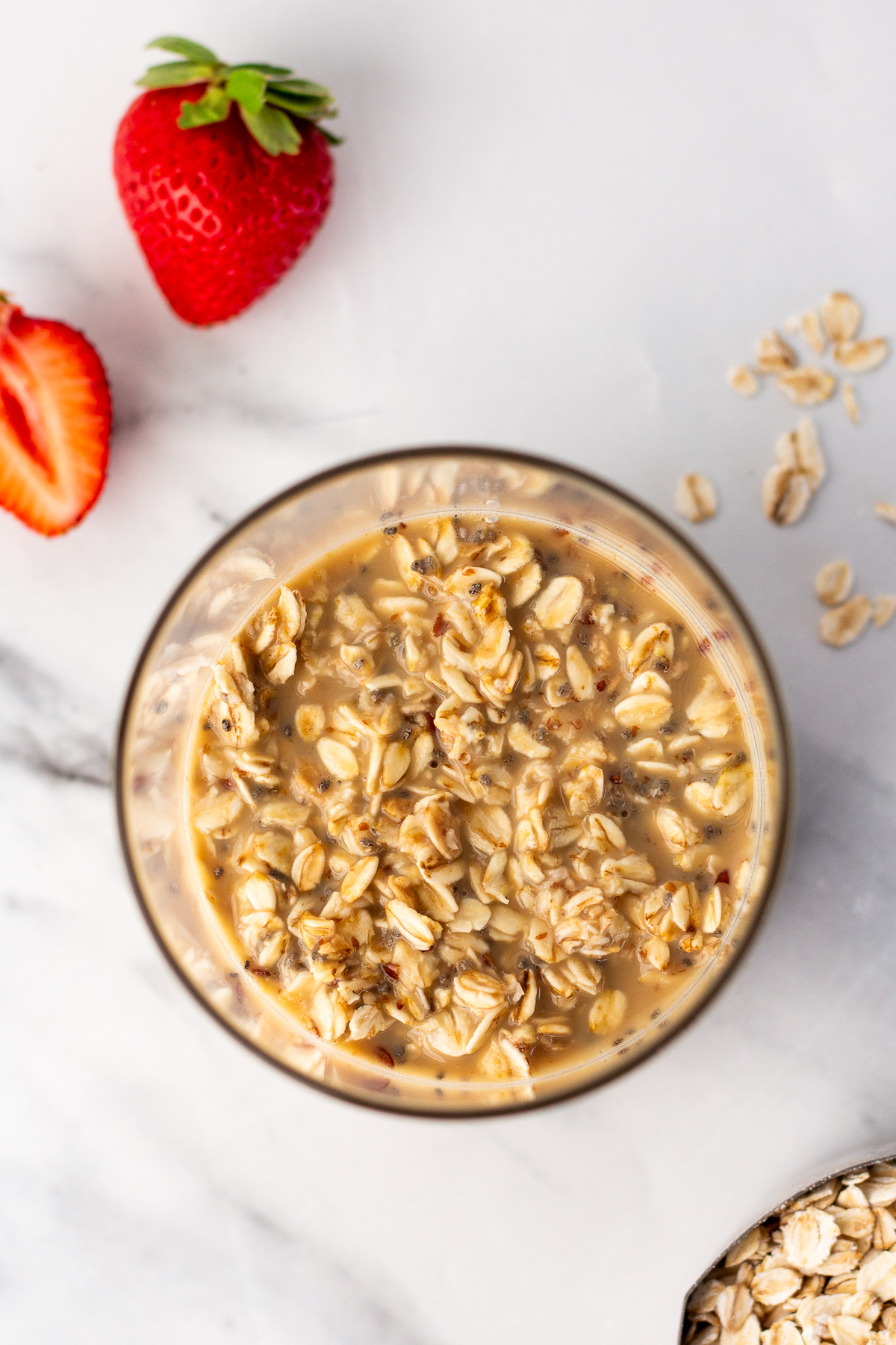 overhead photo of overnight oats before setting up.